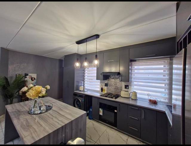 2 BEDROOM APARTMENT FOR SALE IN GOSFORTH PARK